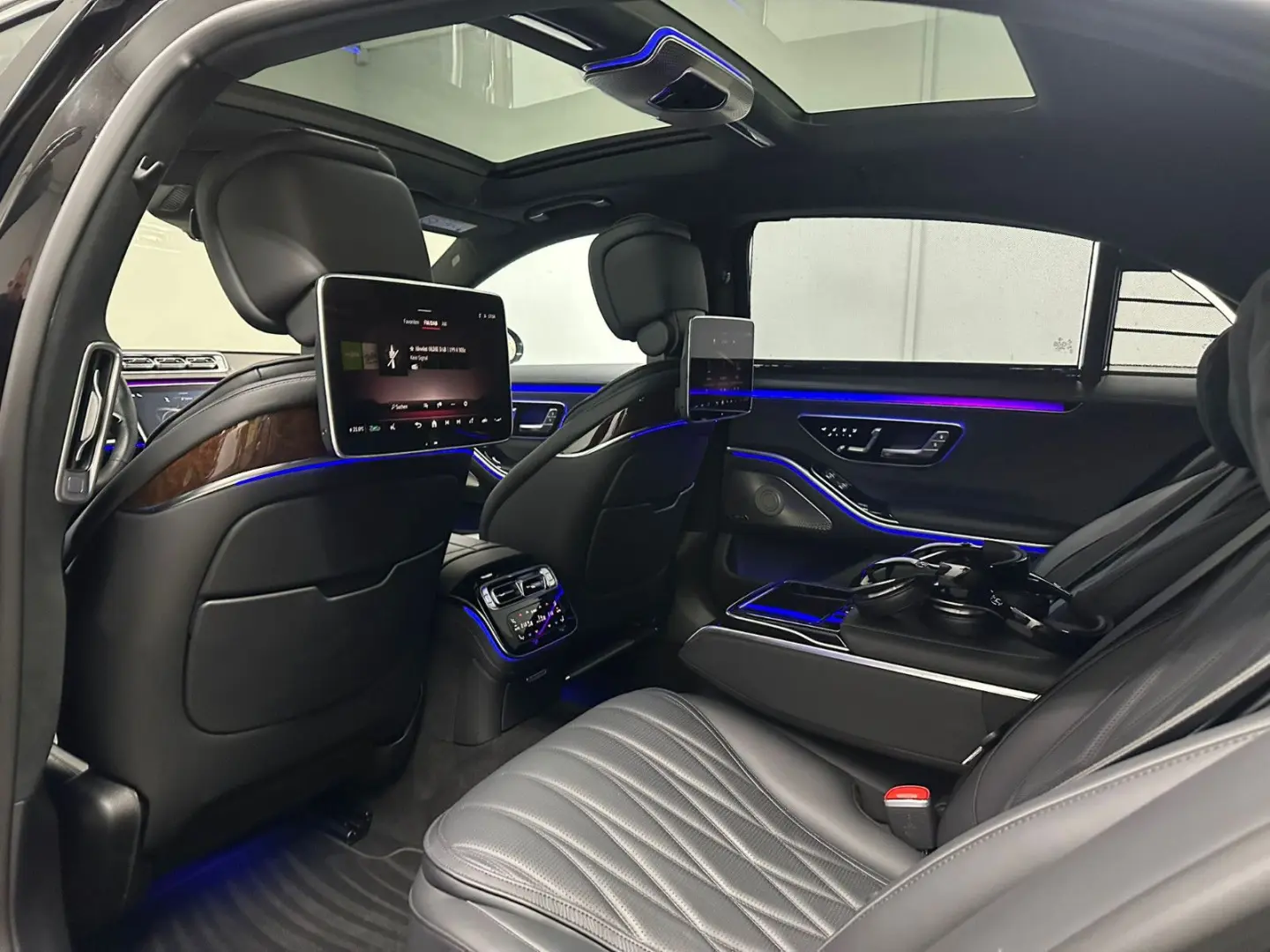 S 63 E Performance L *PANORAMA*FONDENTERTAINMENT