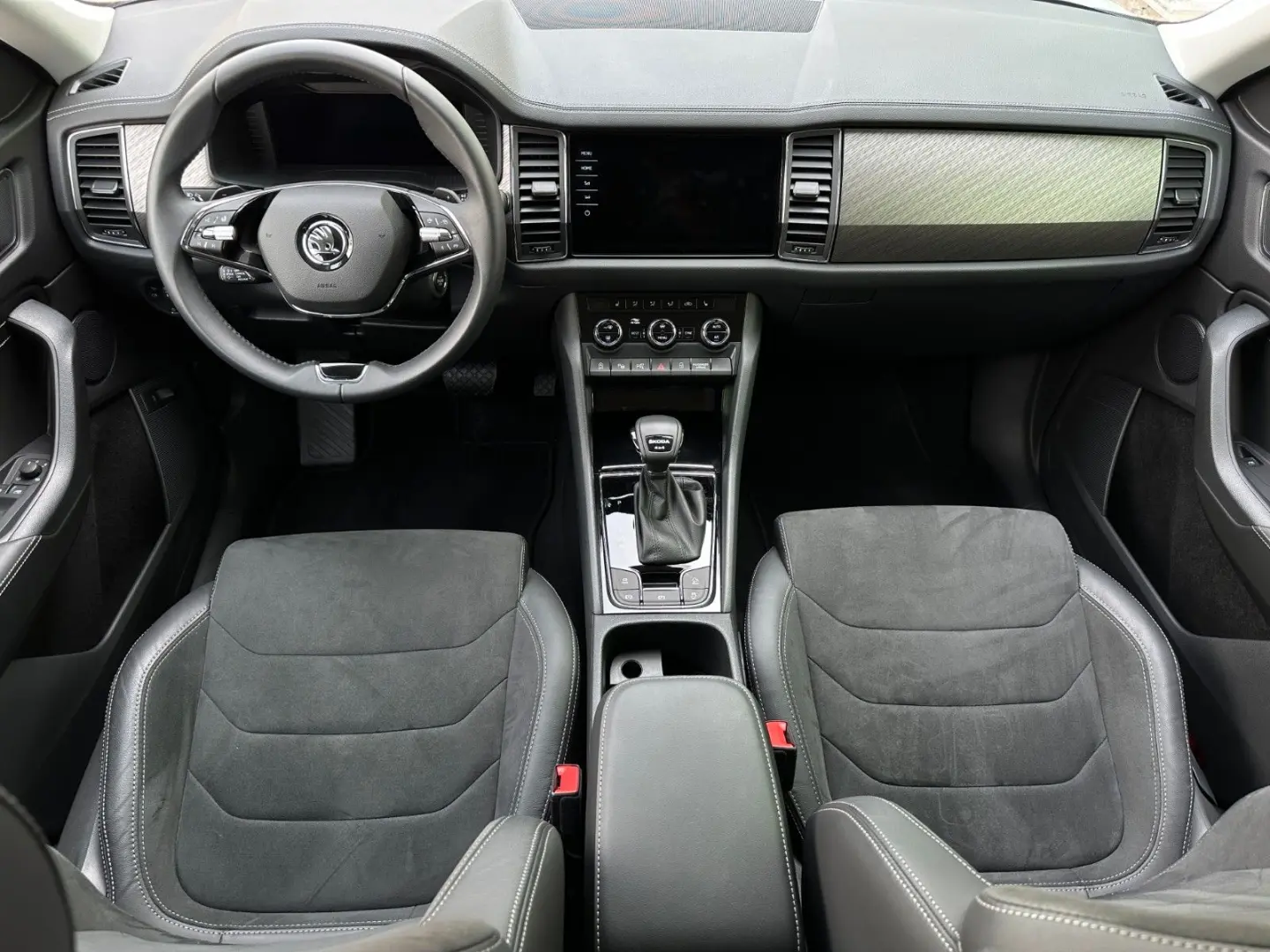 2.0TDi 4x4 Style & Exclusive Suedia NAVI eHK AHK