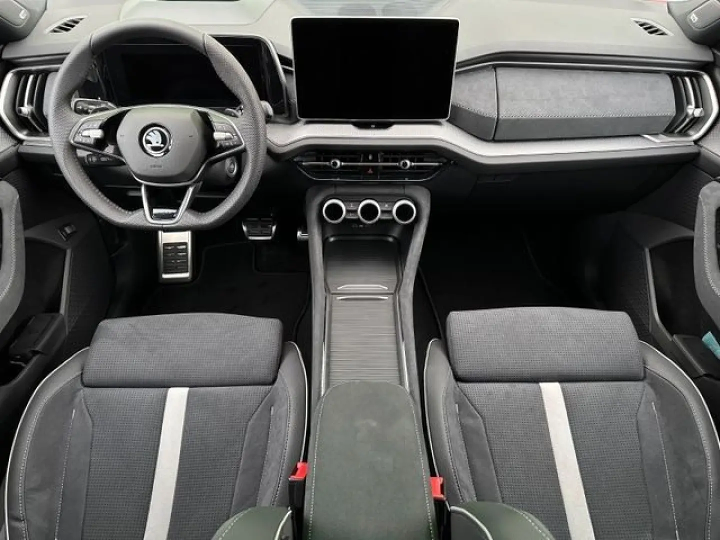 2.0TDi 4x4 Sportline DCC+ PADACH STHZ LM20