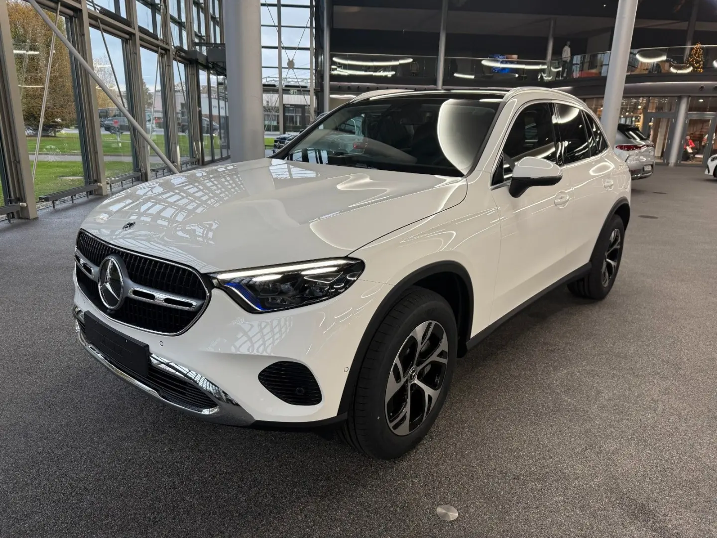 GLC 300 e 4Matic PANORAMA+MBUX+KAMERA