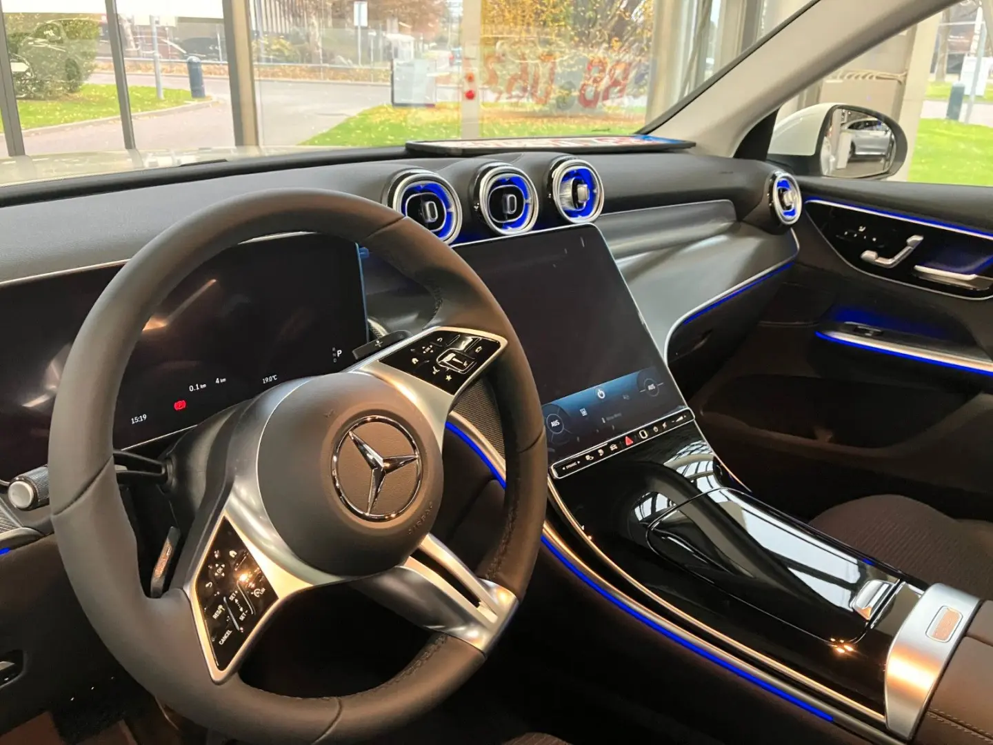 GLC 300 e 4Matic PANORAMA+MBUX+KAMERA