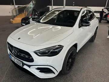 GLA 250 e AMG Line Edition KAMERA+LED+CARPLAY