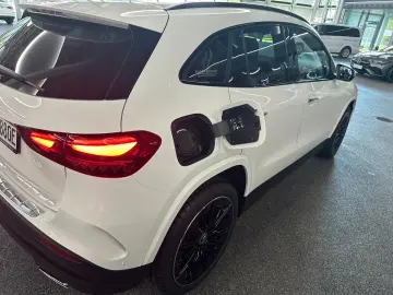 GLA 250 e AMG Line Edition KAMERA+LED+CARPLAY