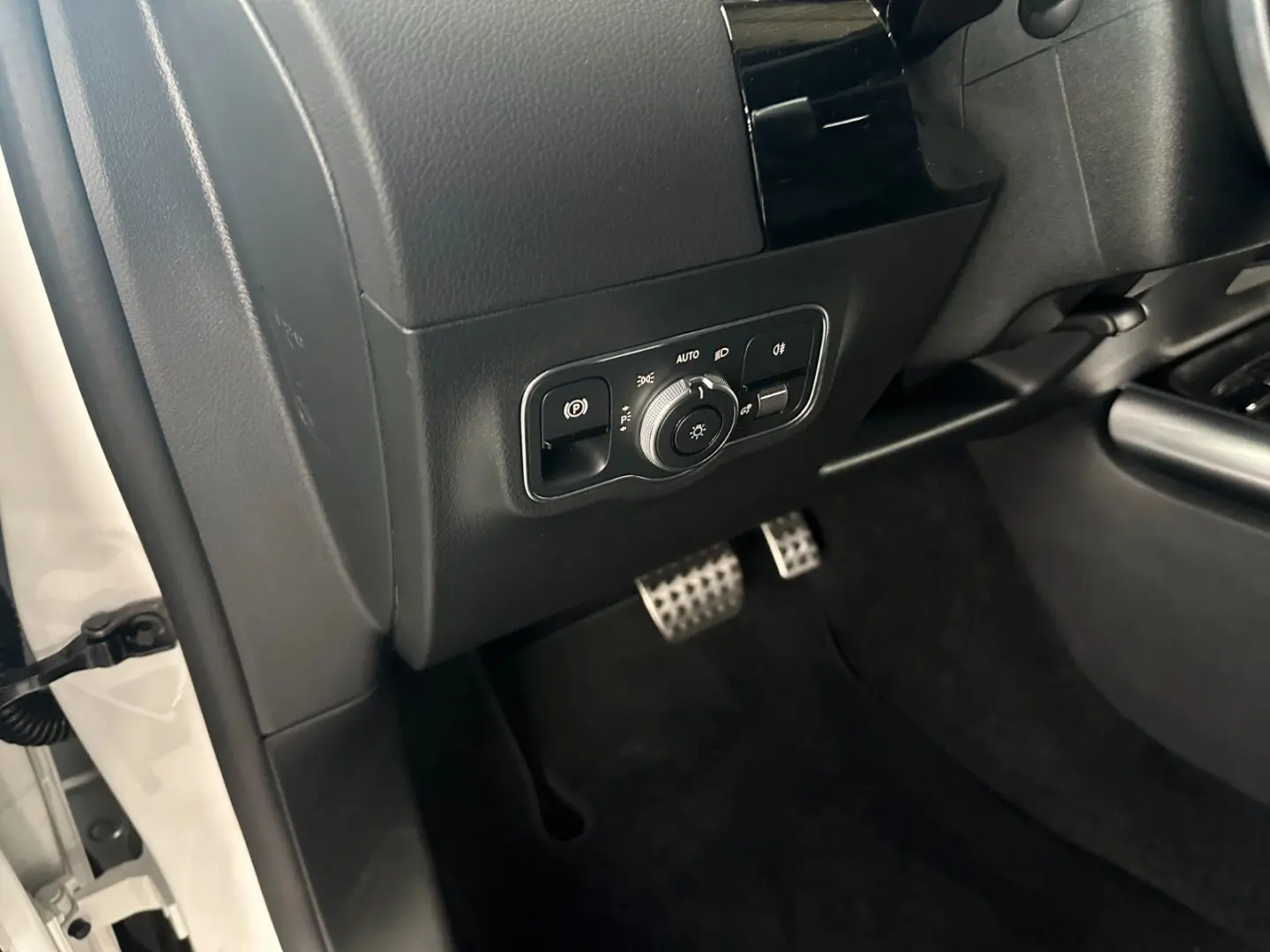 GLA 250 e AMG Line Edition KAMERA+LED+CARPLAY