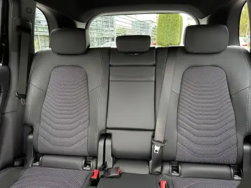 EQB 250 KAMERA+MBUX+CARPLAY