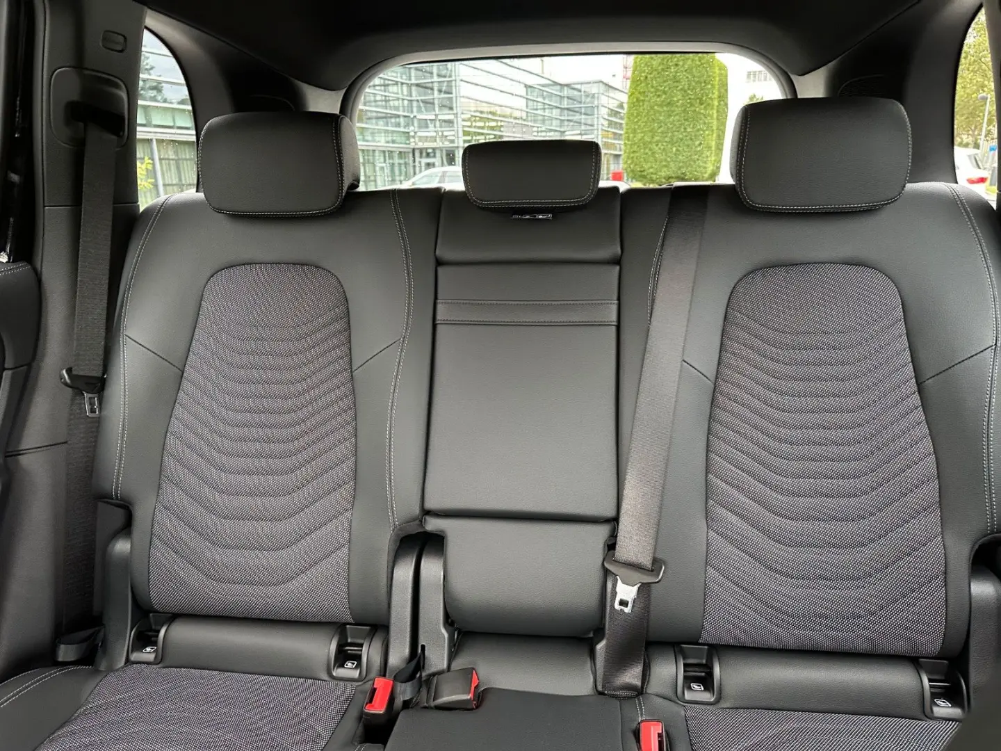 EQB 250 KAMERA+MBUX+CARPLAY