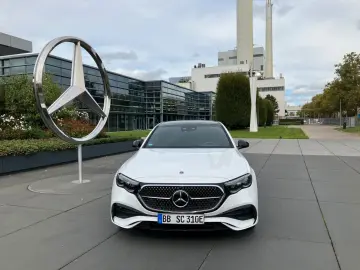 E 400 e 4Matic AMG Line MBUX+CAM+LEDER+BURM 4D