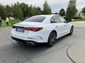 E 400 e 4Matic AMG Line MBUX+CAM+LEDER+BURM 4D