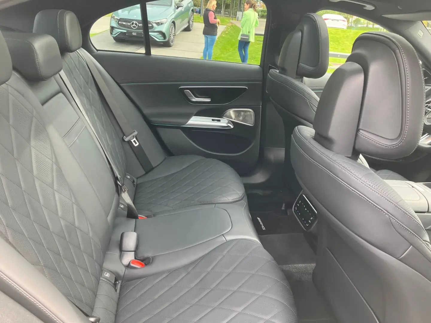 E 400 e 4Matic AMG Line MBUX+CAM+LEDER+BURM 4D