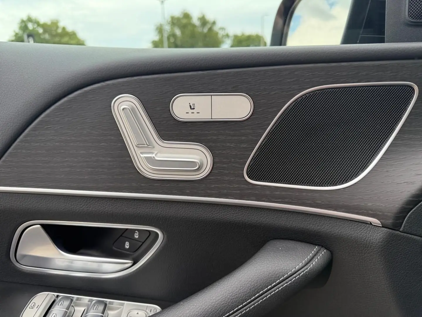 GLE 300 d 4M MULTIBEAM+20''+CARPLAY+KAMERA+WIDE+
