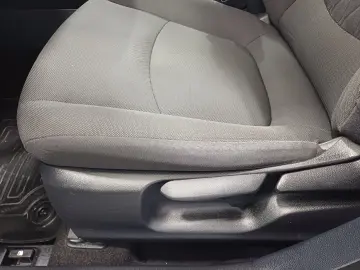 Toyota Corolla 1,8 Hybrid Lounge