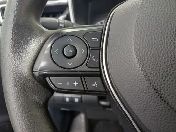Toyota Corolla 1,8 Hybrid Lounge