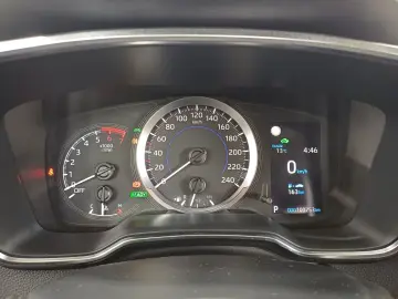 Toyota Corolla 1,8 Hybrid Lounge