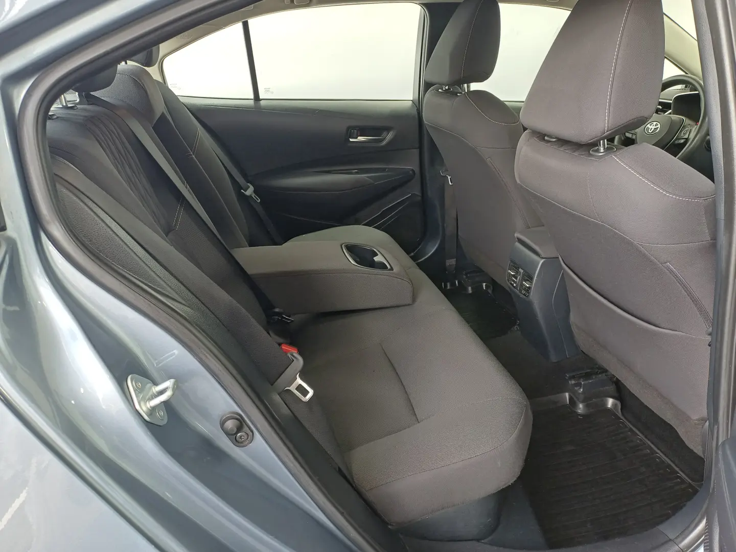 Toyota Corolla 1,8 Hybrid Lounge