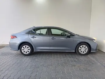 Toyota Corolla 1,8 Hybrid Lounge