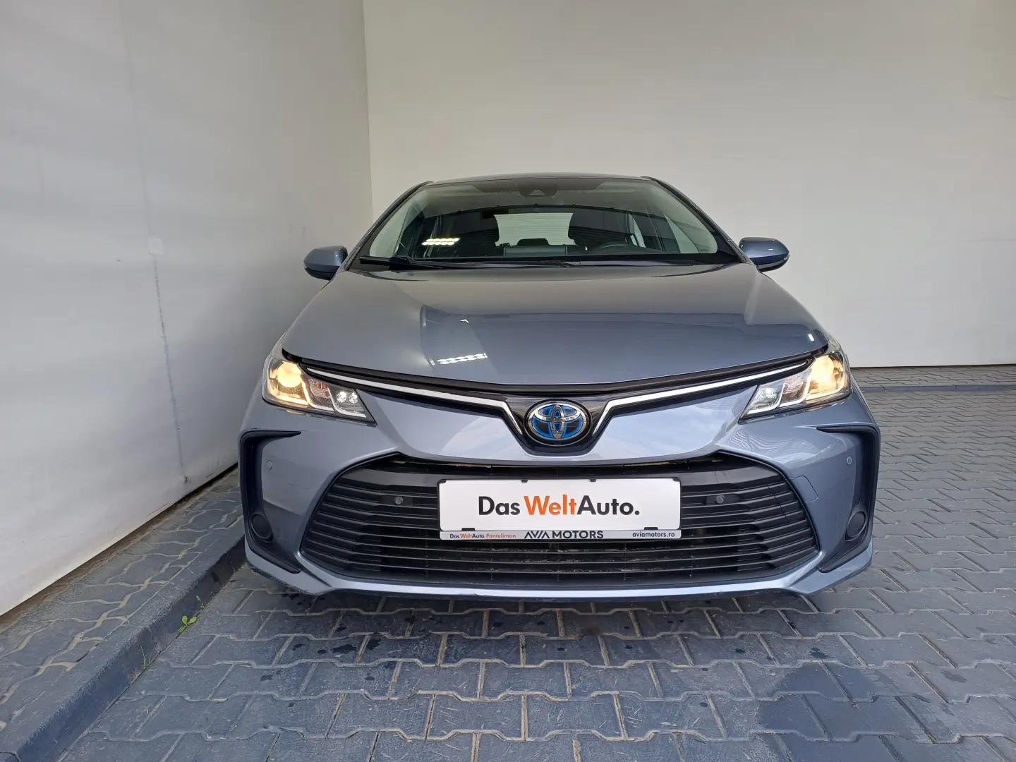 Toyota Corolla 1,8 Hybrid Lounge