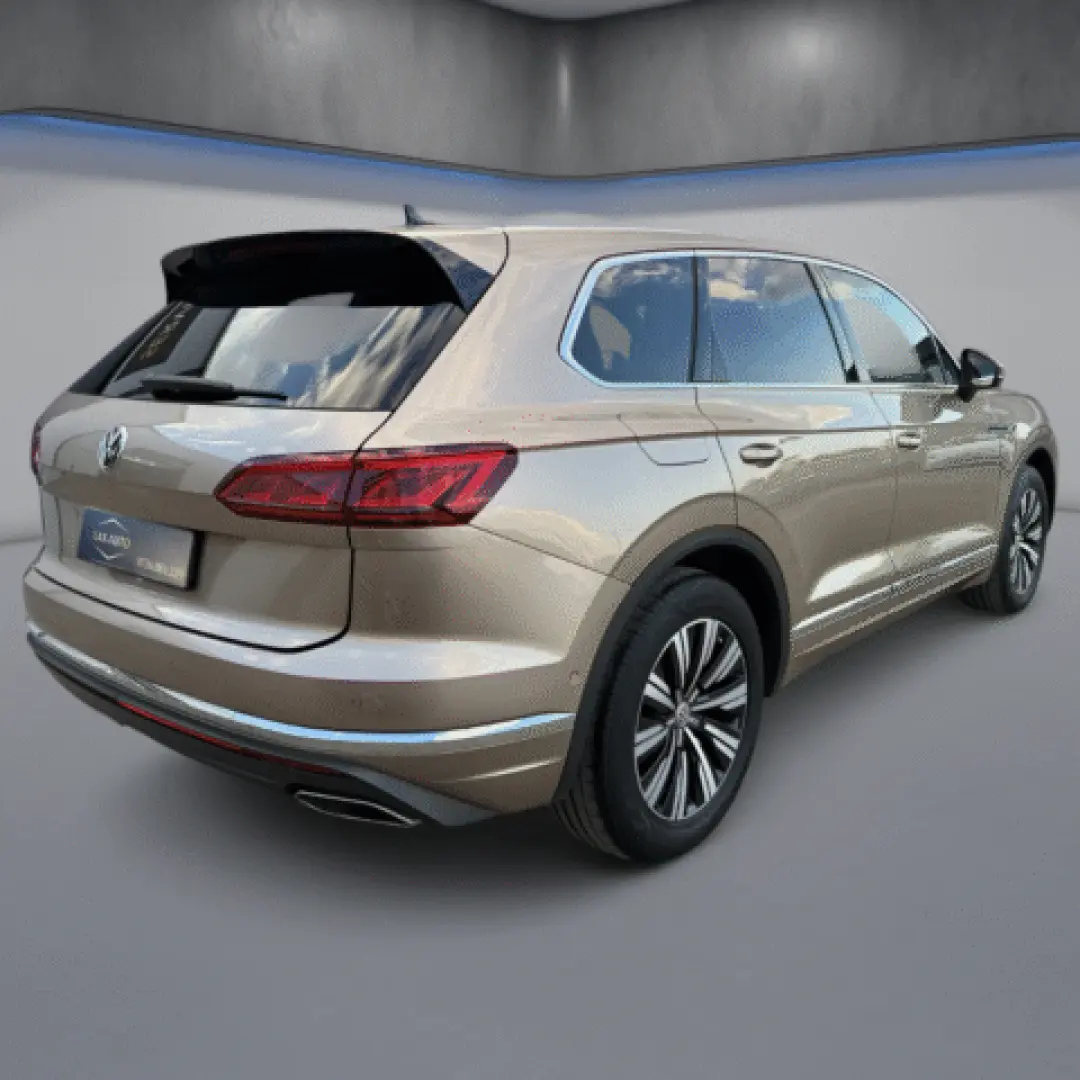 VW Touareg Atmosphere 3.0 TDI 286 CP – Automată, 2019