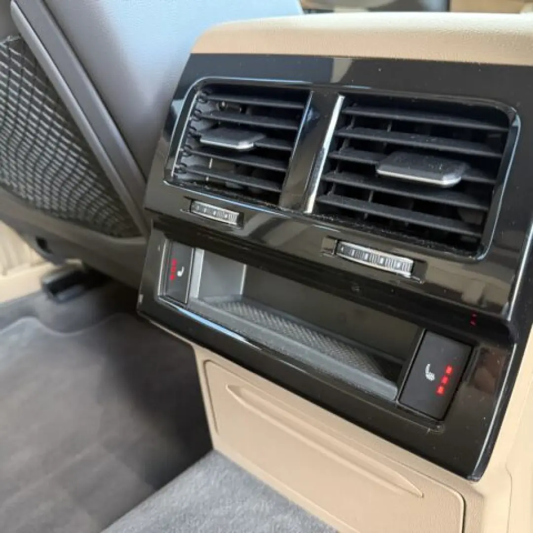 VW Touareg Atmosphere 3.0 TDI 286 CP – Automată, 2019