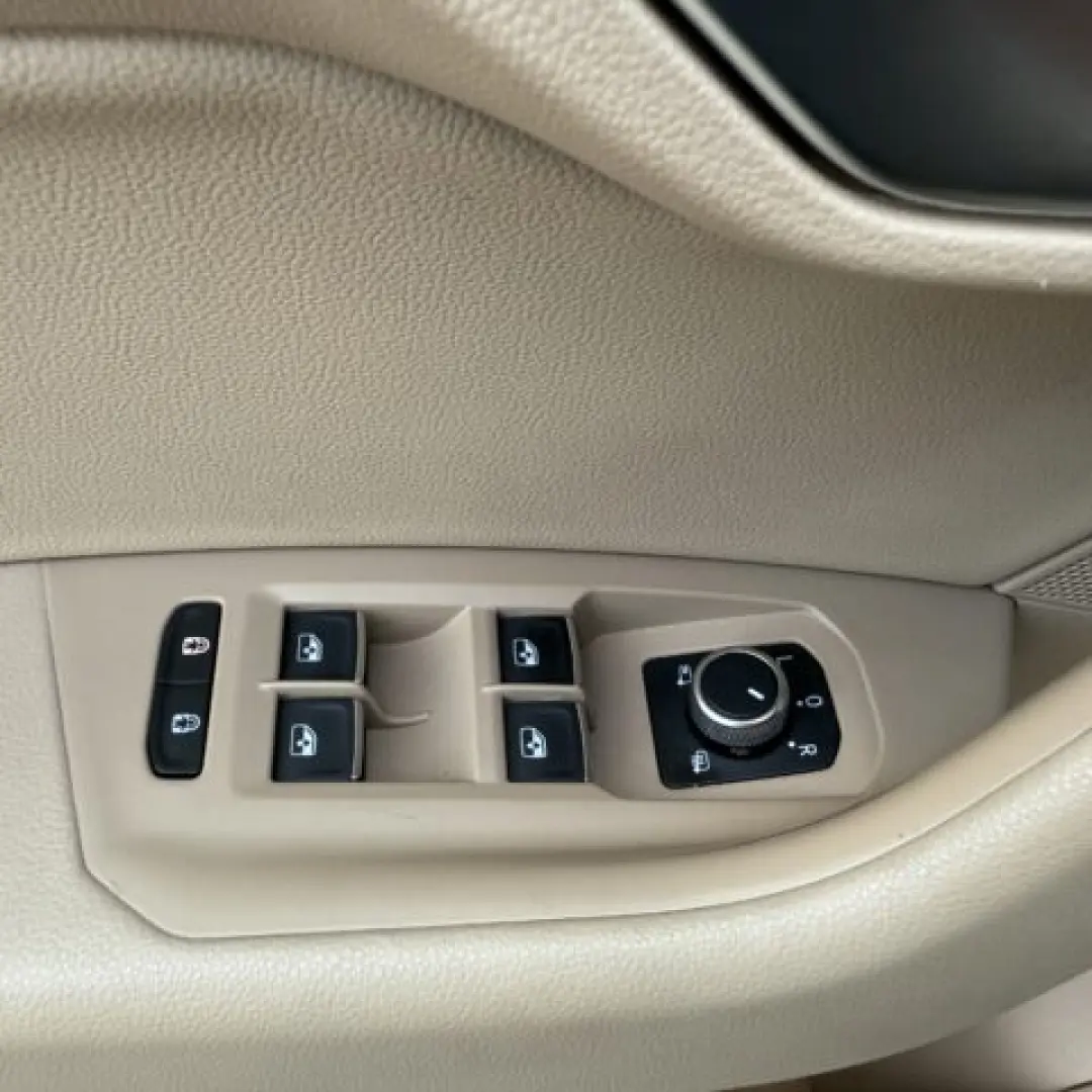 VW Touareg Atmosphere 3.0 TDI 286 CP – Automată, 2019