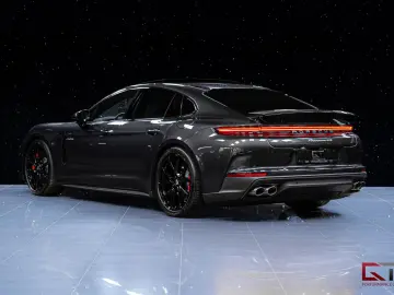 Panamera 4S E-Hybrid 972 Pano 21