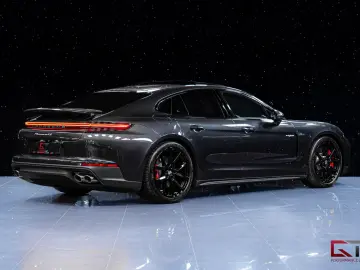 Panamera 4S E-Hybrid 972 Pano 21