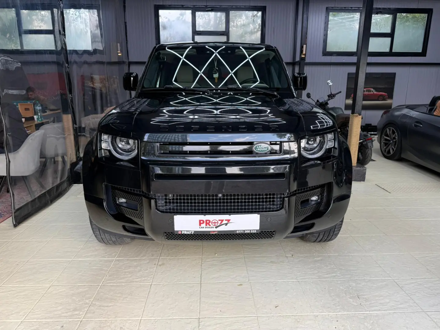 Land Rover Defender
