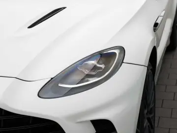 Aston Martin DBX 707 V8 4x4
