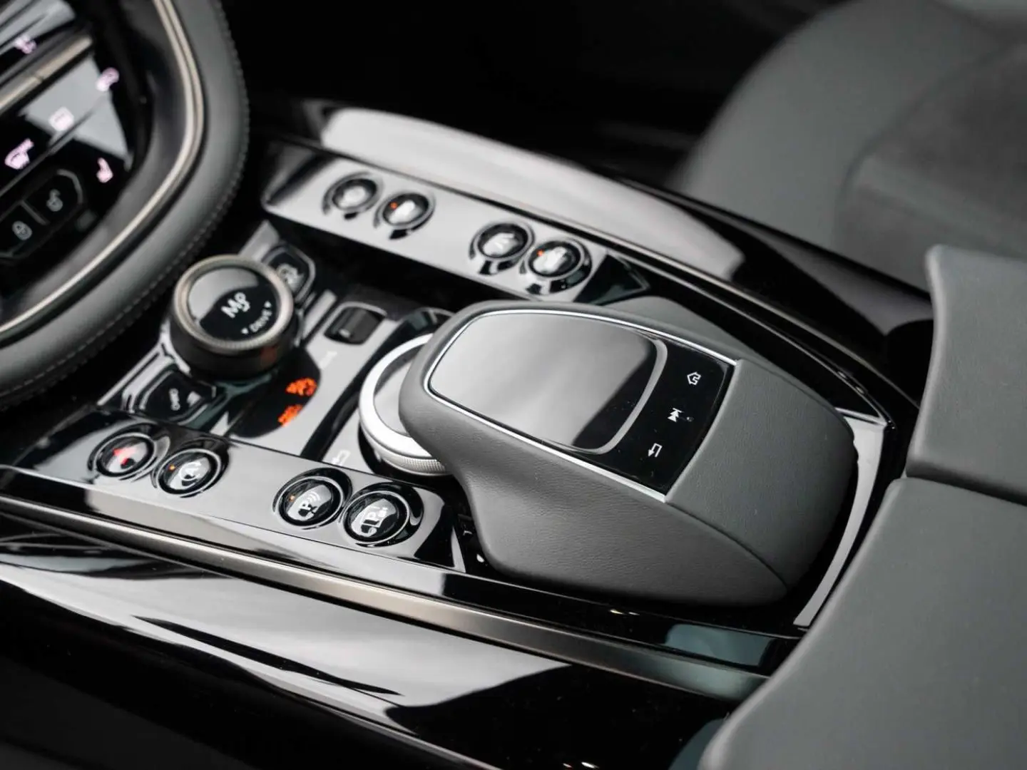 Aston Martin DBX 707 V8 4x4