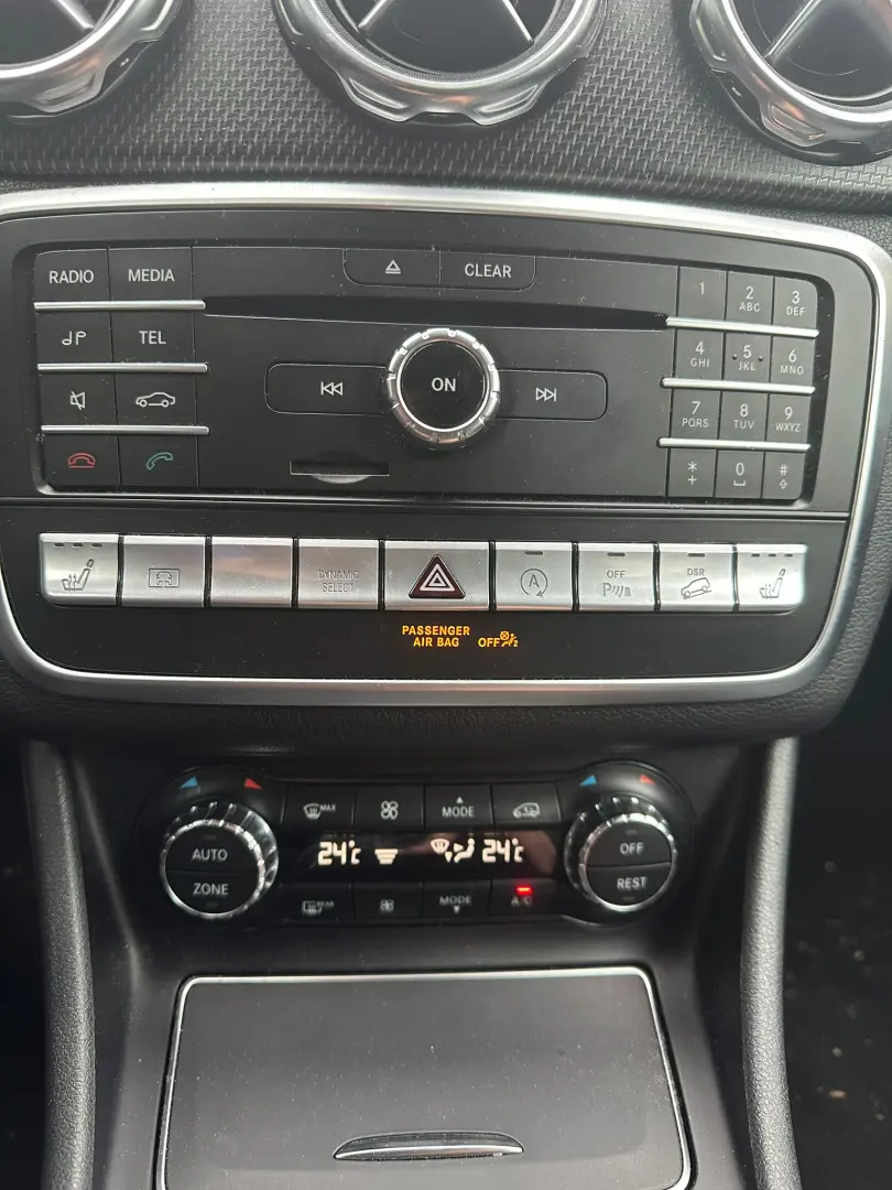 Mercedes-Benz GLA 200