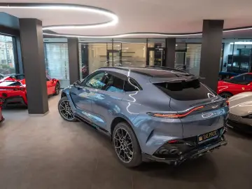 Aston Martin DBX 4.0 V8 DBX707 Concours Blue