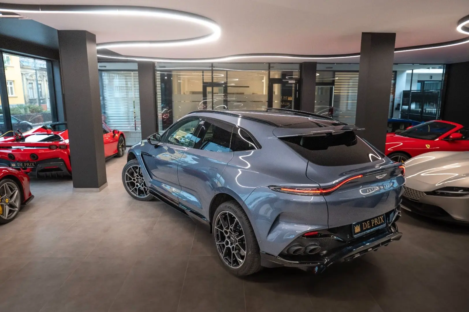 Aston Martin DBX 4.0 V8 DBX707 Concours Blue