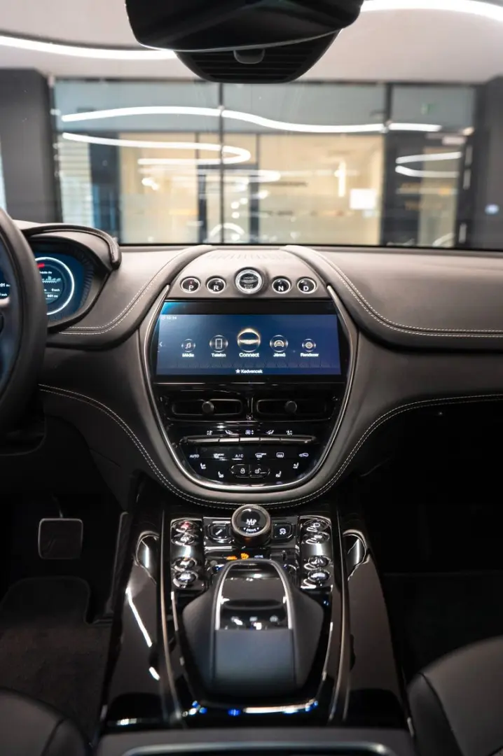 Aston Martin DBX 4.0 V8 DBX707 Concours Blue