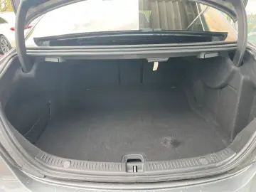 E 300 d 4M Limousine AMG*DISTRONIC*360CAM*AHK*