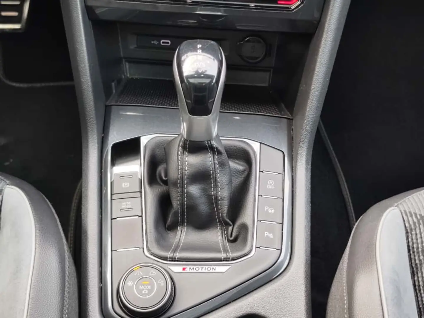 Volkswagen Tiguan 2.0 TDI SCR 4MOTION DSG R-Line