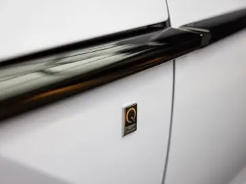 Aston Martin  DBX707 Q Edition - White Stone