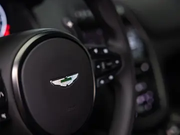 Aston Martin  DBX707 Q Edition - White Stone