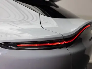 Aston Martin  DBX707 Q Edition - White Stone