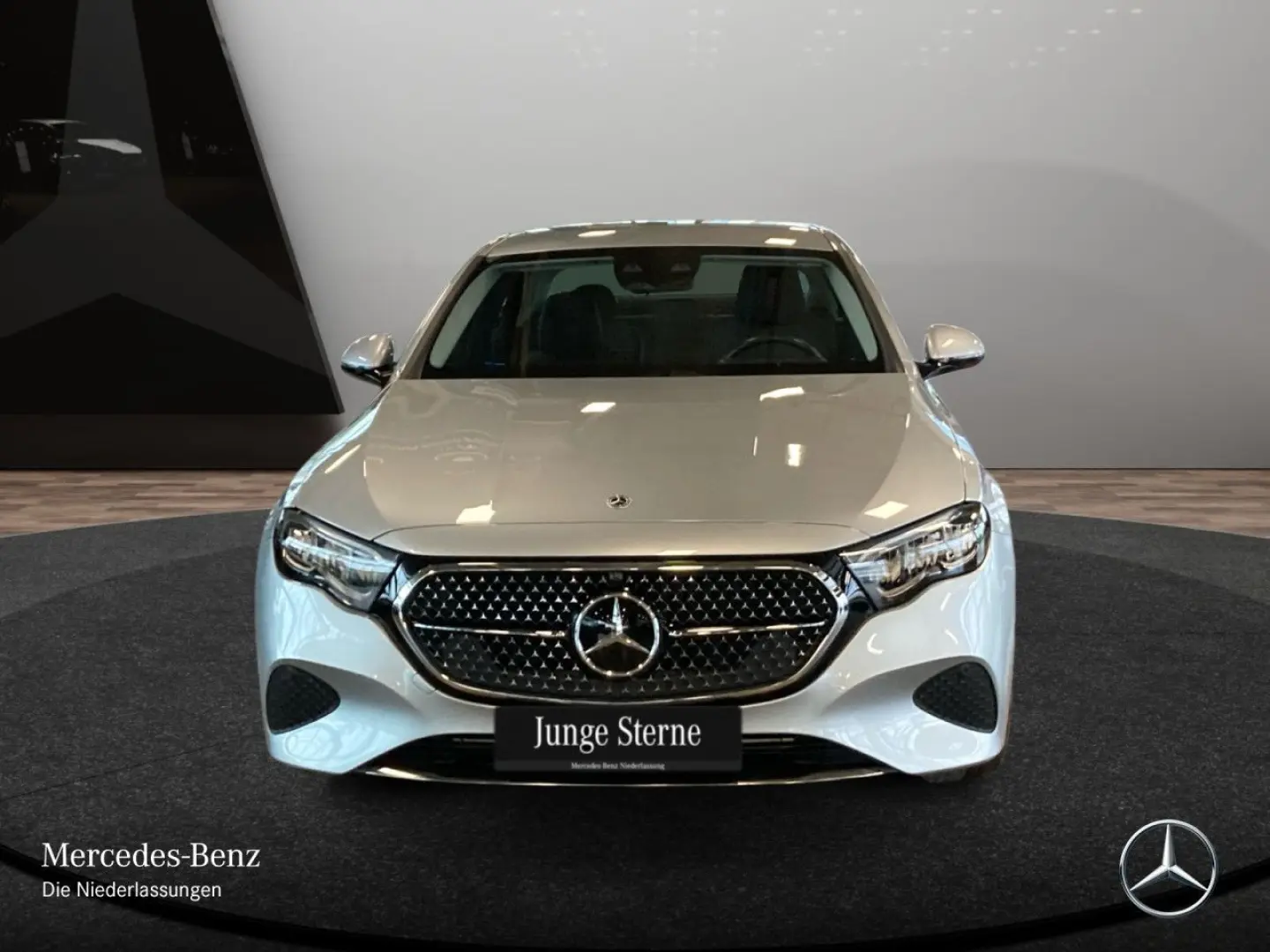 E 220 d AVANTGARDE/ADV./AHK/FAHRASSISTENZ/WINTER