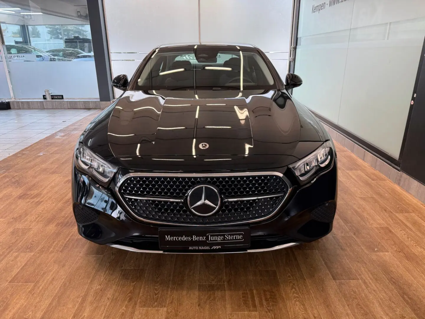 E 220 d Avantgarde +LED+NAVI+DAB+DISTRONIC+Totw.
