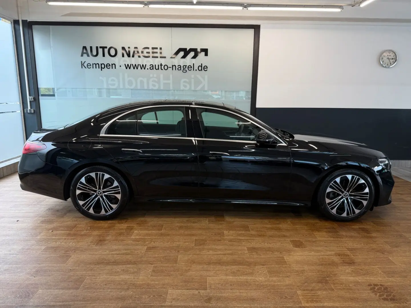 E 220 d Avantgarde +LED+NAVI+DAB+DISTRONIC+Totw.