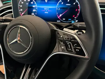 E 220 d Avantgarde +LED+NAVI+DAB+DISTRONIC+Totw.