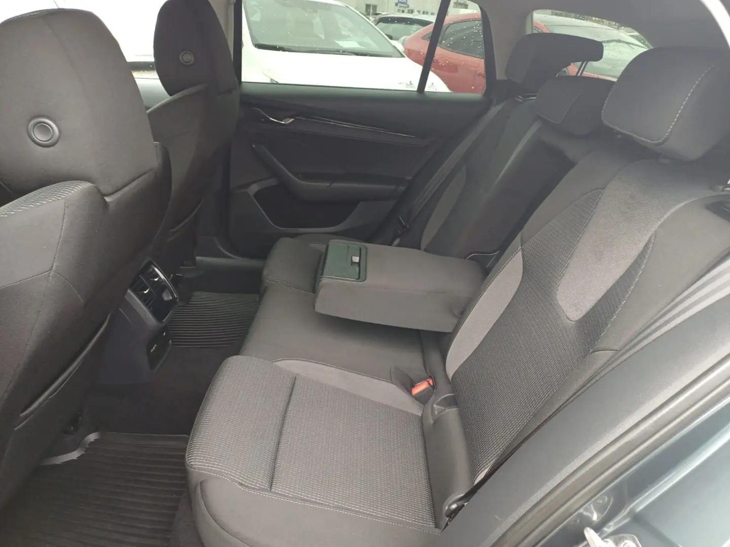 Skoda Octavia Combi 2.0 TDI 116 cp MT6 Ambition