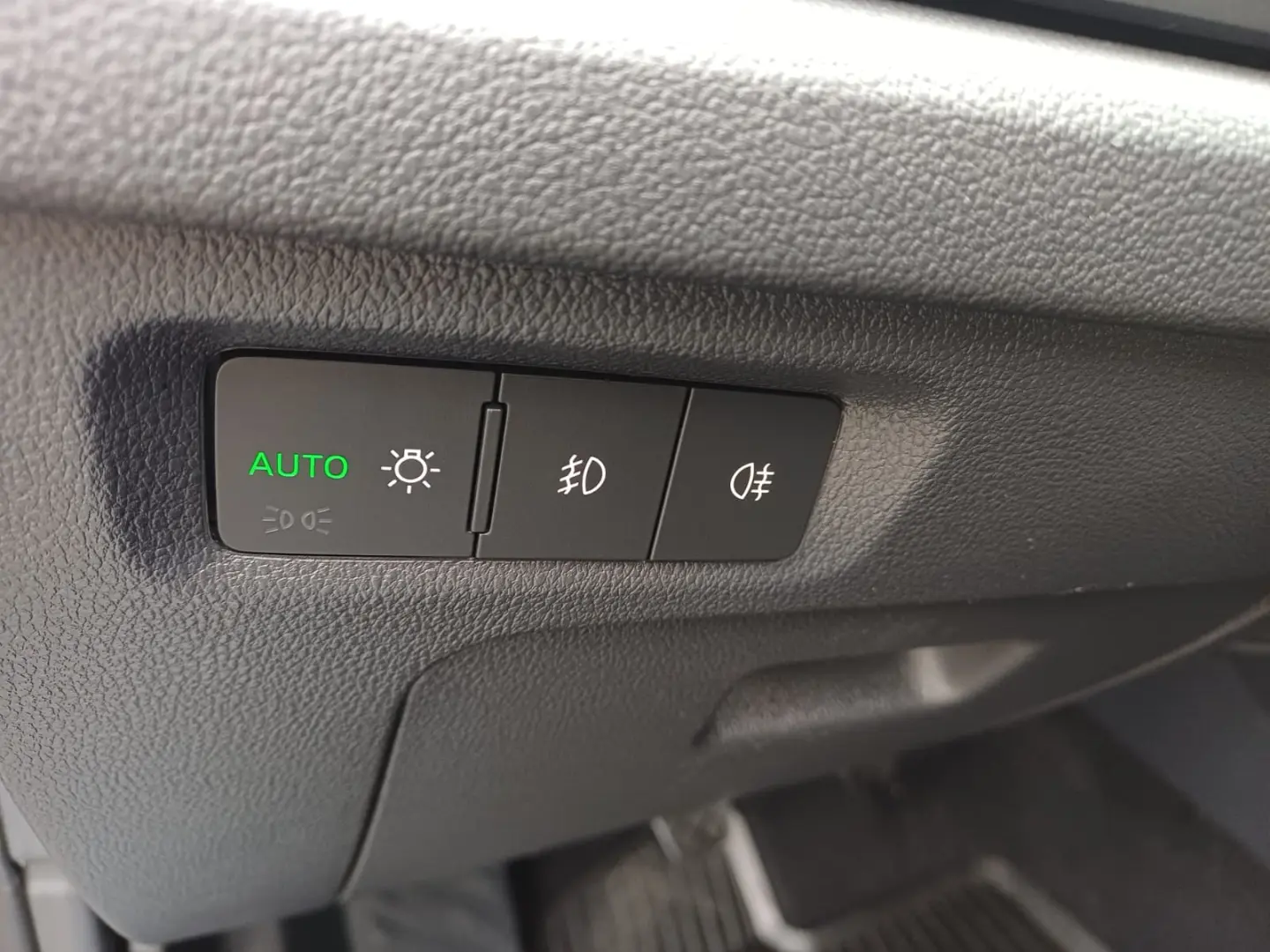 Skoda Octavia Combi 2.0 TDI 116 cp MT6 Ambition