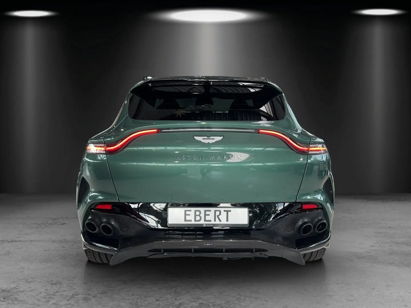 Aston Martin DBX 707 Q (Tow Bar)  havana tan