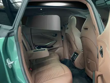 Aston Martin DBX 707 Q (Tow Bar)  havana tan