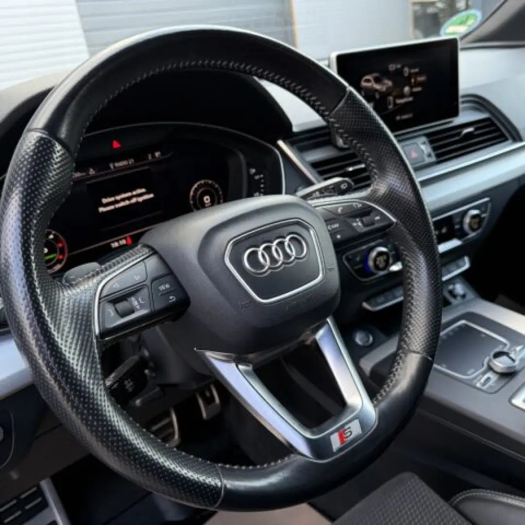 Audi Q5 S line Quattro 2.0 TDI