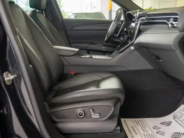 Maserati Grecale 2.0 Automatik 4x4 - Mild Hybrid
