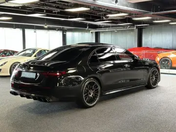 S 63 AMG E-performance