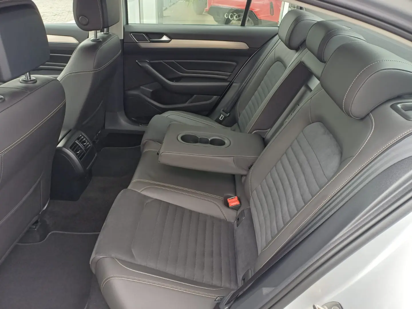 Volkswagen PASSAT 2.0 Tdi 150 CP DSG Highline