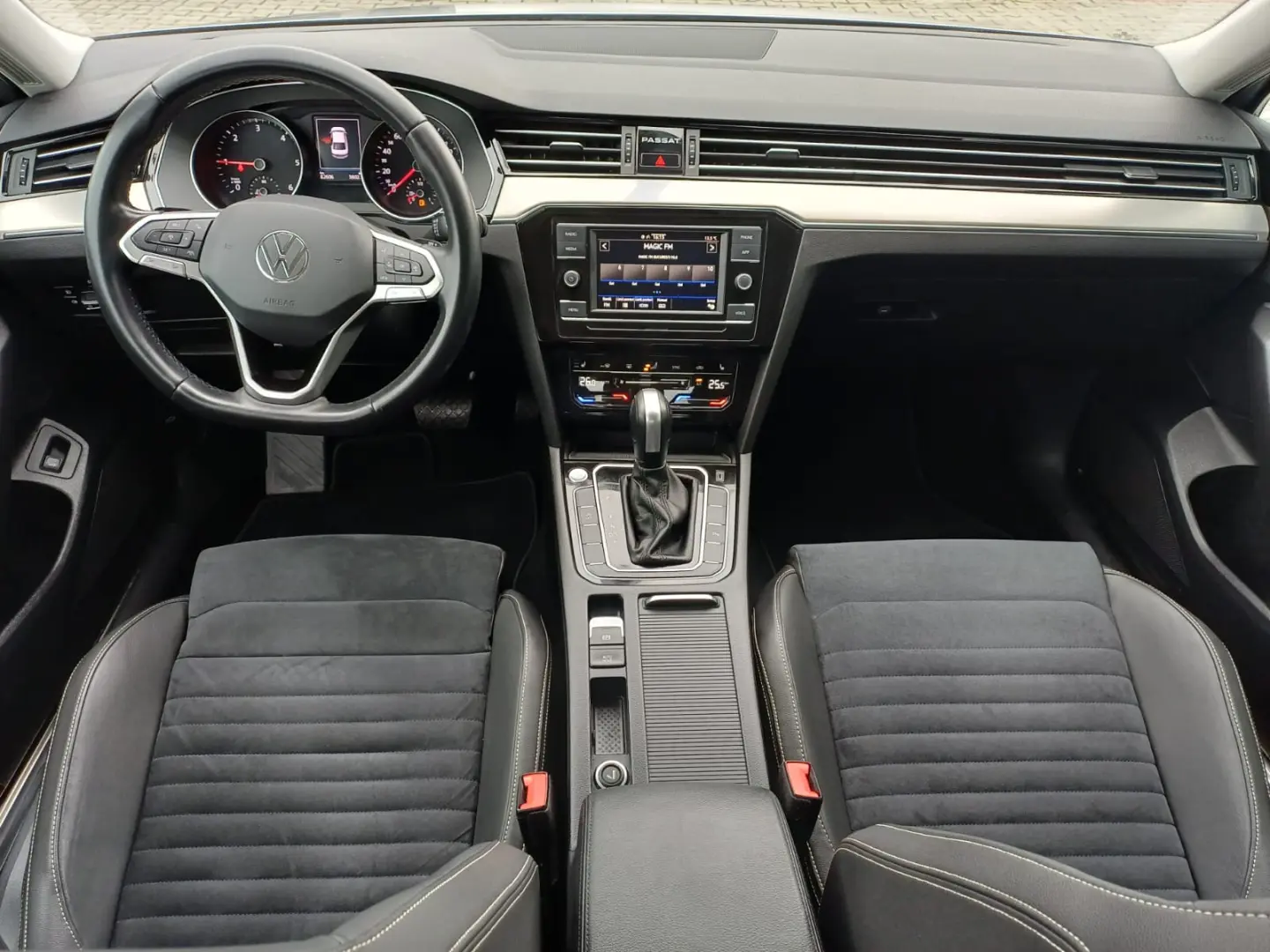 Volkswagen PASSAT 2.0 Tdi 150 CP DSG Highline